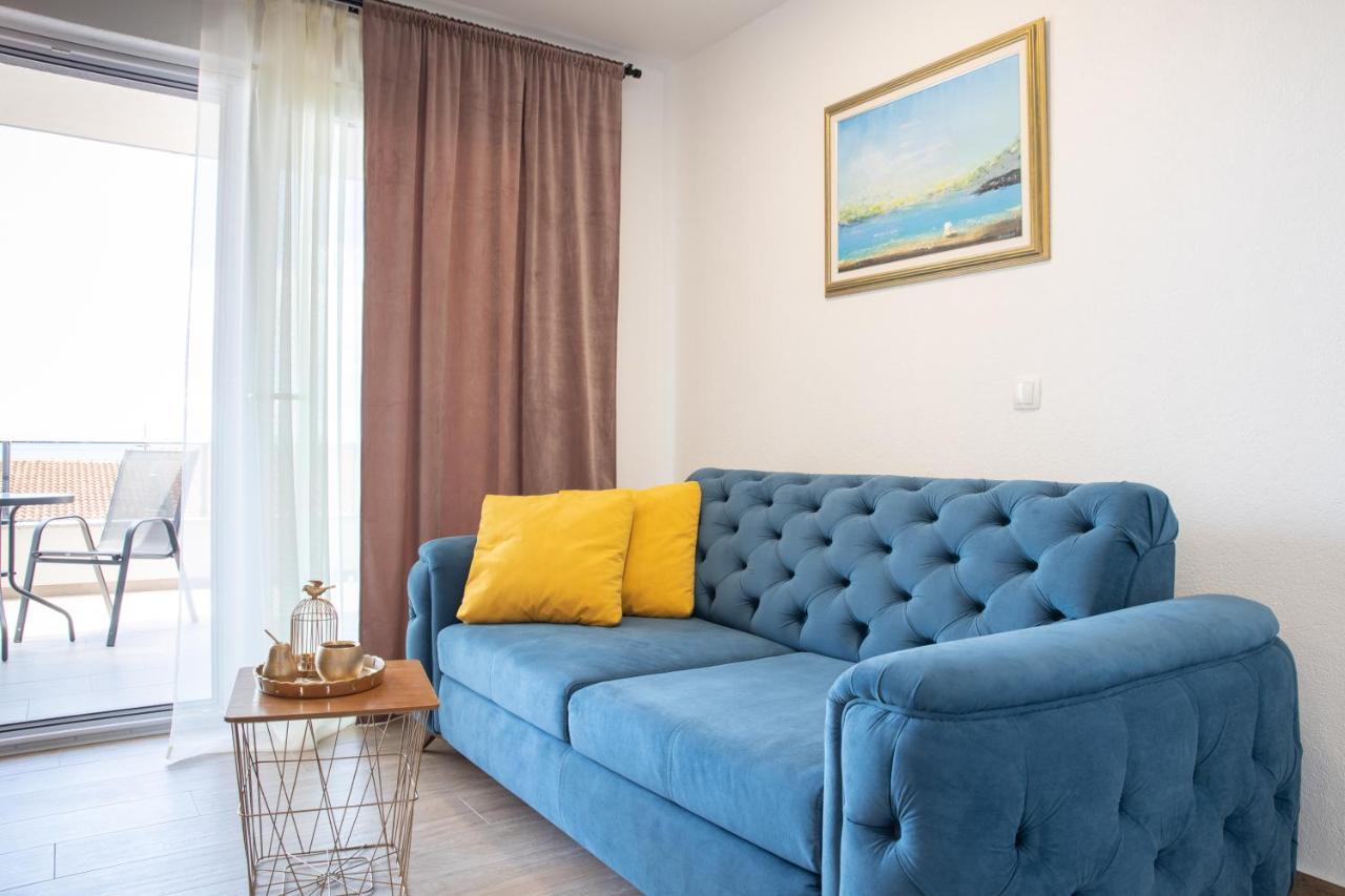 Crystal Apartment *