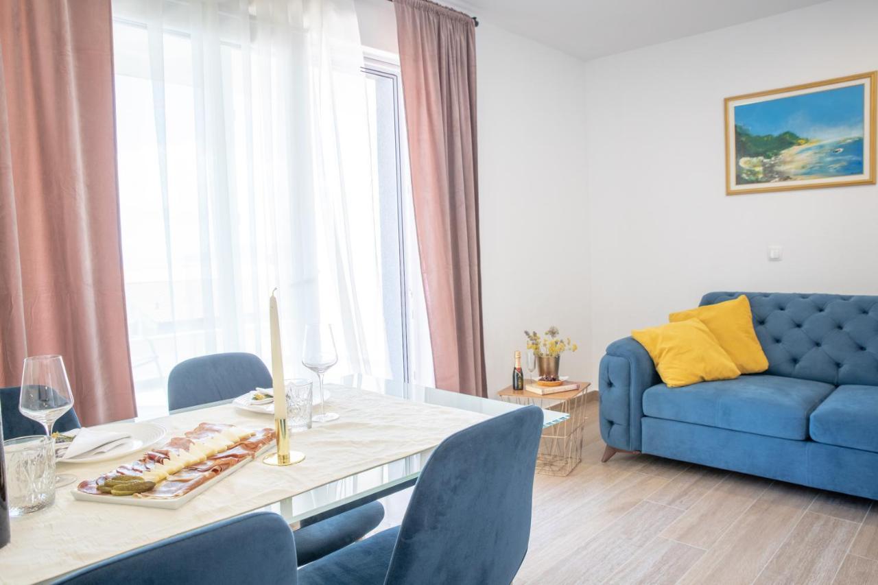 Crystal Apartment